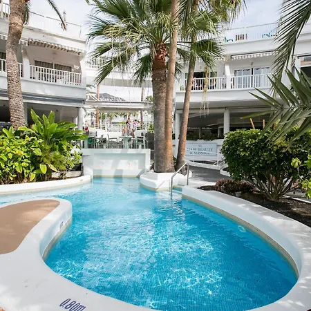 Spacious With Ocean View Lejlighed