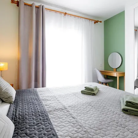 Апартаменты Spacious With Ocean View Адехе