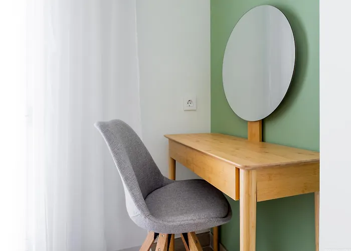 Spacious With Ocean View Apartment