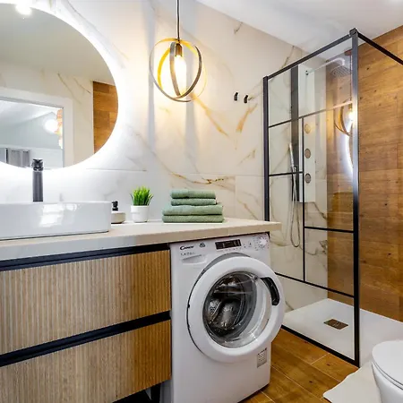 아파트 Spacious With Ocean View 아데제