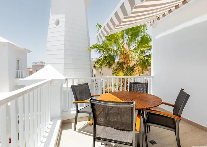 Spacious With Ocean View Apartman